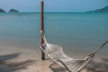 استراحتگاه The Aiyapura Koh Chang