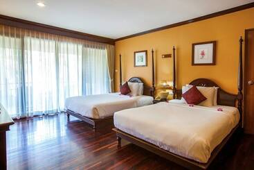 استراحتگاه The Aiyapura Koh Chang