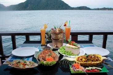 استراحتگاه The Aiyapura Koh Chang