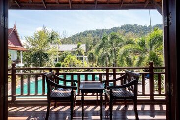 Royal Lanta Resort & Spa