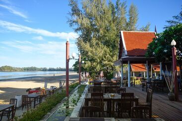 Royal Lanta Resort & Spa