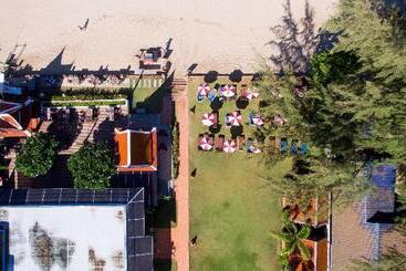 Royal Lanta Resort & Spa