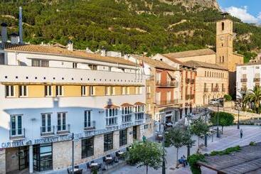 هتل Ciudad De Cazorla