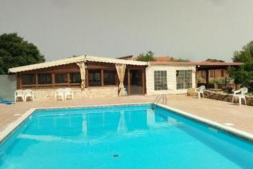 Agriturismo Is Scalas