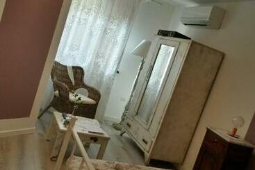 تختخواب و صبحانه Casavittorio