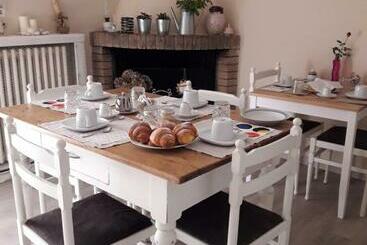 تختخواب و صبحانه Casavittorio