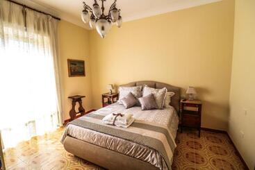 تختخواب و صبحانه Scognamiglio Suites