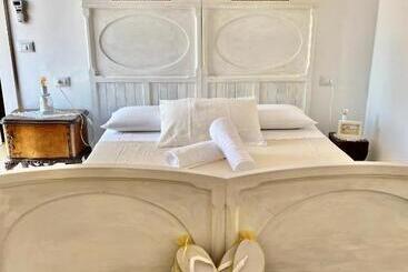 تختخواب و صبحانه Villa Francesca Luxury
