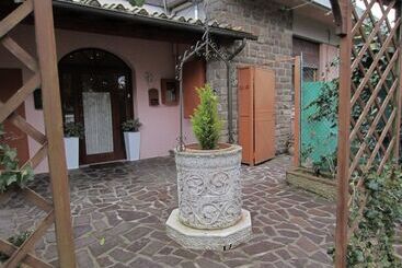 هتل Montemorello
