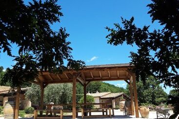 هتل روستایی Poggio Al Vento