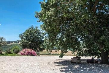 هتل روستایی Poggio Al Vento