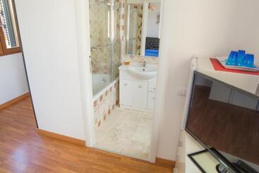 پانسیون Affittacamere Casa Brajan