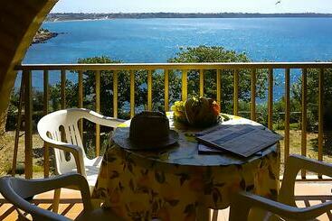 اقامتگاه Capo Rizzuto Resort