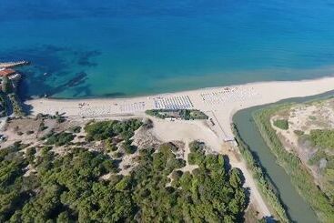 اقامتگاه Capo Rizzuto Resort