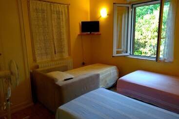تختخواب و صبحانه Edera Rooms And Apartment