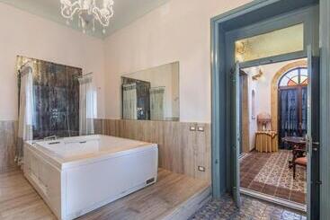 تختخواب و صبحانه Villa Nicolaci   Liberty Suites