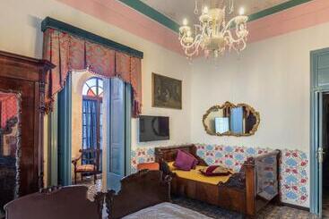 تختخواب و صبحانه Villa Nicolaci   Liberty Suites