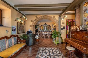 تختخواب و صبحانه Villa Nicolaci   Liberty Suites