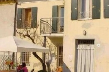 تختخواب و صبحانه Casa Cortesi