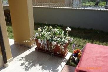 تختخواب و صبحانه Emozioni D Estate