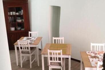 Bomarosa B&b