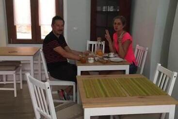 Bomarosa B&b