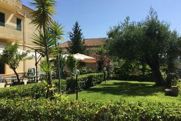 هتل Albergo Marla