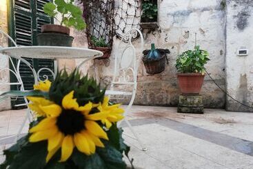 پانسیون Agorà Suites & Apartments