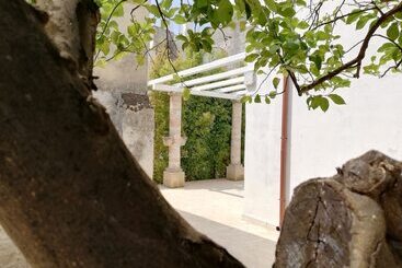 پانسیون Agorà Suites & Apartments