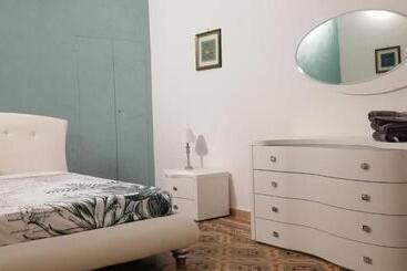 پانسیون Agorà Suites & Apartments