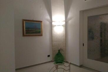 پانسیون Agorà Suites & Apartments