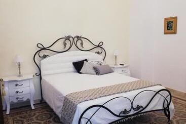 پانسیون Agorà Suites & Apartments