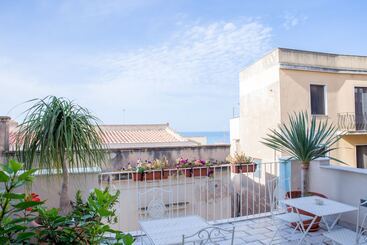 Casa Dell Aromatario B&b