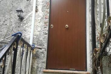 مسافرخانه Albergo Diffuso Borgo Dei Greci