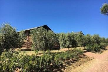 Hotelli Tenuta Poggio Rosso Glamping