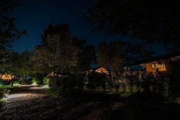 هتل Glamping Tenuta Poggio Rosso