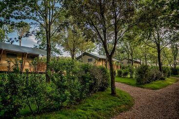 هتل Glamping Tenuta Poggio Rosso