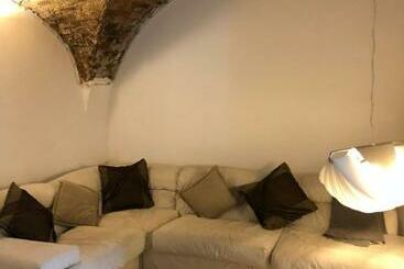 تختخواب و صبحانه Casa La Preziosa