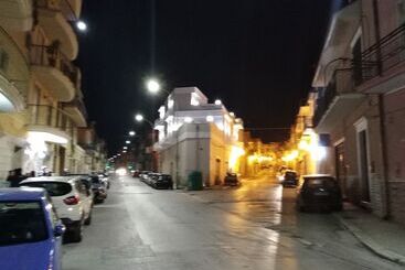 Domus Al Corso B&b