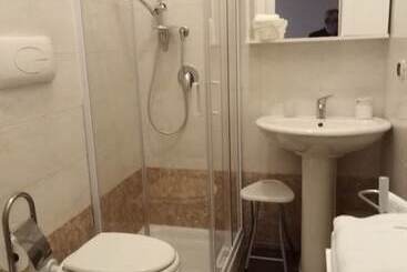 Domus Al Corso B&b