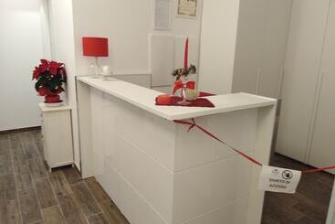 Domus Al Corso B&b