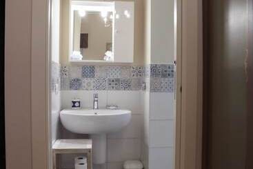 تختخواب و صبحانه Le Finestre Sul Borgo Rooms