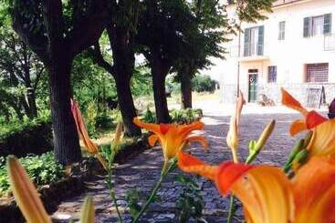 هتل روستایی Agriturismo Podere Luciano