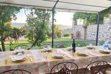 هتل روستایی Agriturismo San Tommaso