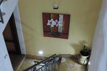 تختخواب و صبحانه Triskell Camere & Relax