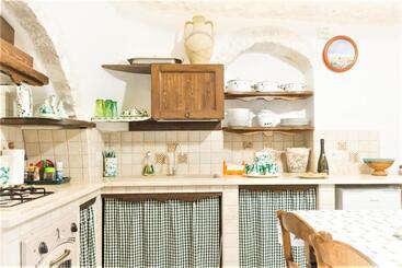 تختخواب و صبحانه Trulli Donna Isabella