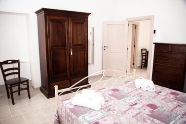 تختخواب و صبحانه Trulli Donna Isabella