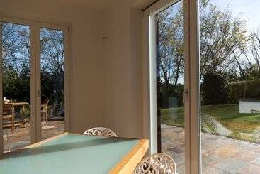 پانسیون Guest House Le Acacie