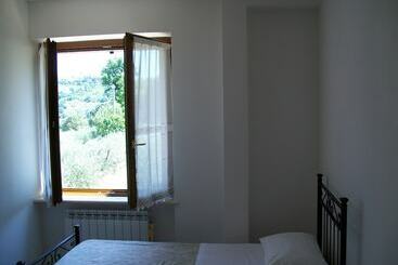 تختخواب و صبحانه La Collina Del Sagrantino