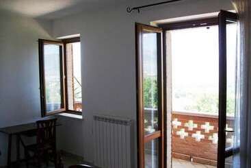 تختخواب و صبحانه La Collina Del Sagrantino